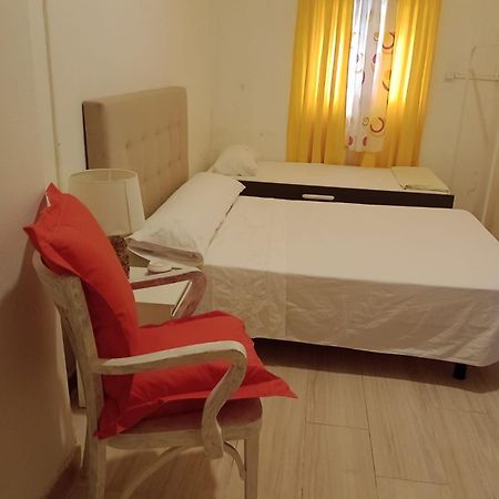 Aurora Room With Private Bathroom Alicante Esterno foto