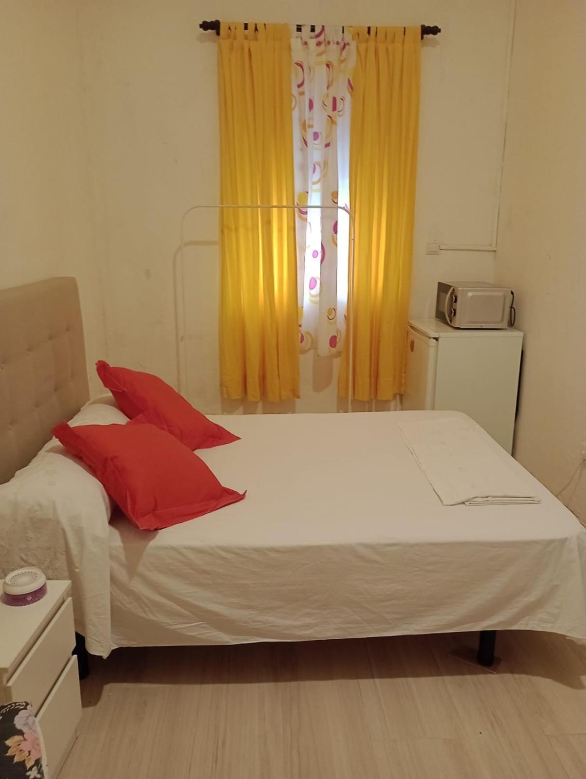 Aurora Room With Private Bathroom Alicante Esterno foto